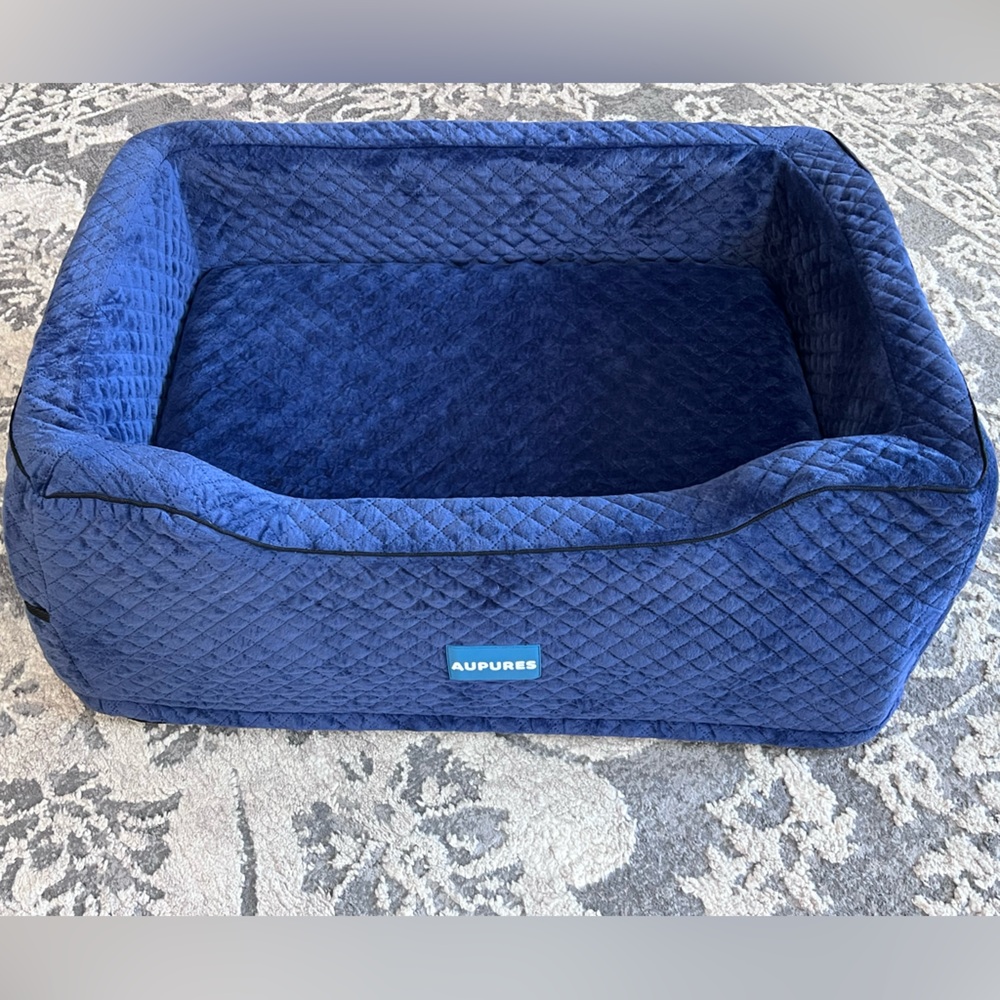 Aupures Blue Med/Large Dog Car Bed